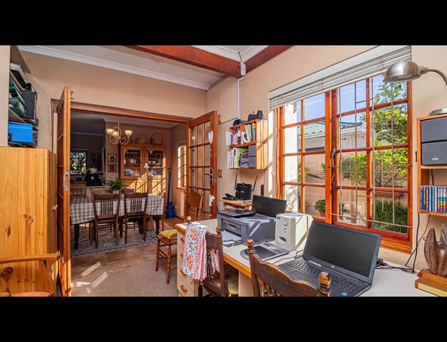 4 BEDROOM HOUSE FOR SALE IN TABLE VIEW